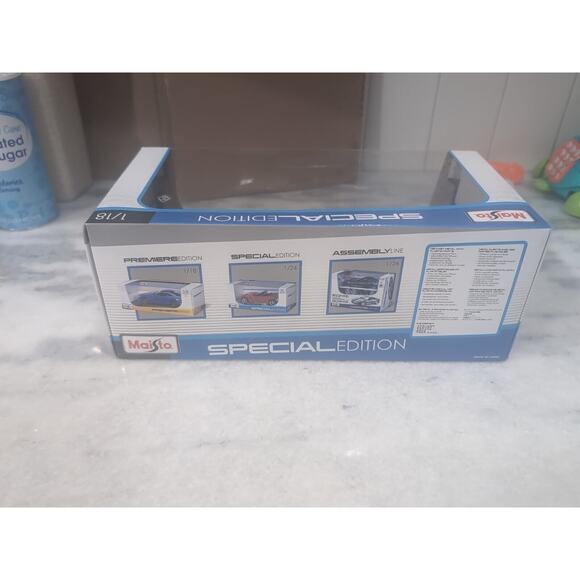 Maisto Porsche 550 A Spyder Diecast Car 1:18 Scale, Special Edition,‎ Box Damage - Picture 4 of 6